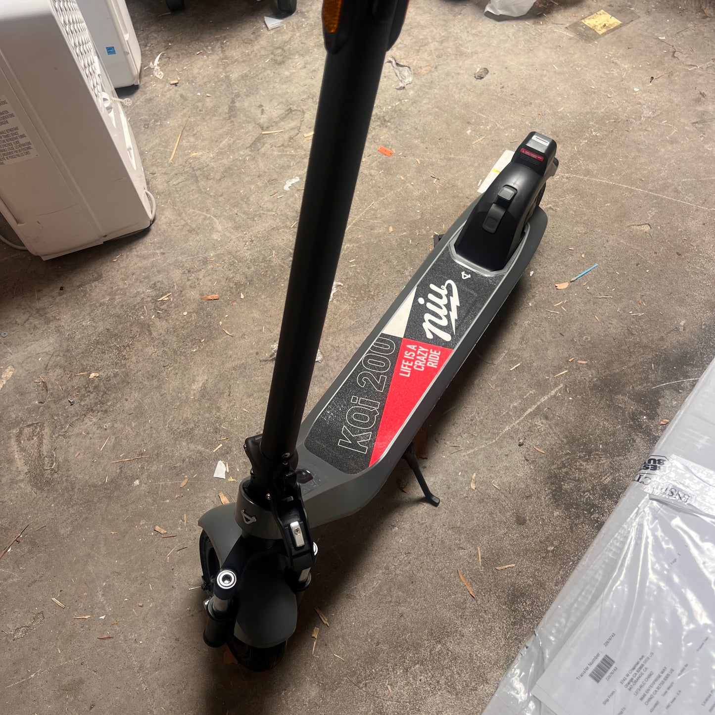 NIU - KQi 200P Electric Kick Scooter w/ 34 mi Range & 20 mph Max Speed