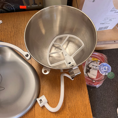 KitchenAid - 5.5 Quart Bowl-Lift Stand Mixer - Contour Silver
