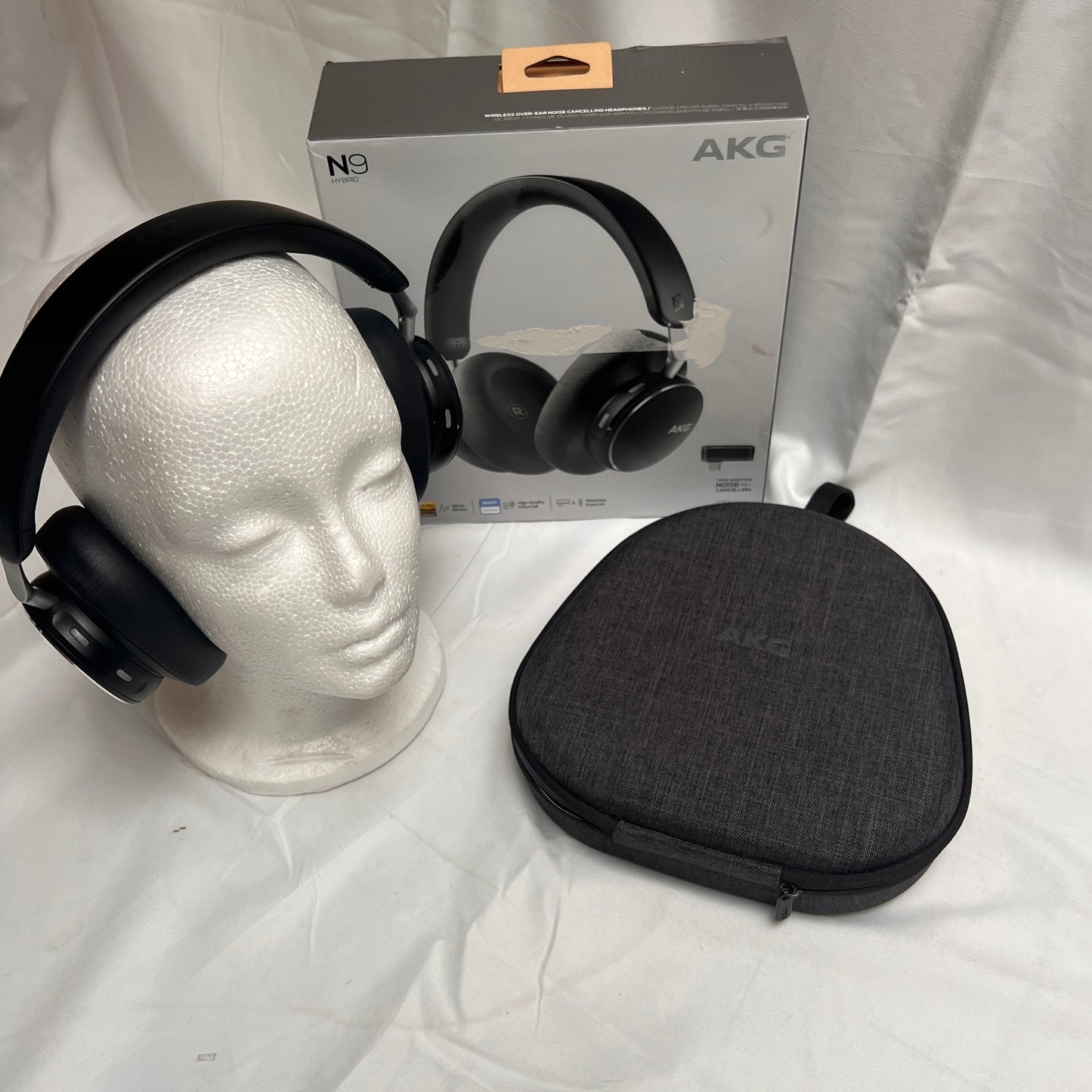 AKG N9 Hybrid - Wireless Over-Ear Noise Cancelling Headphones
