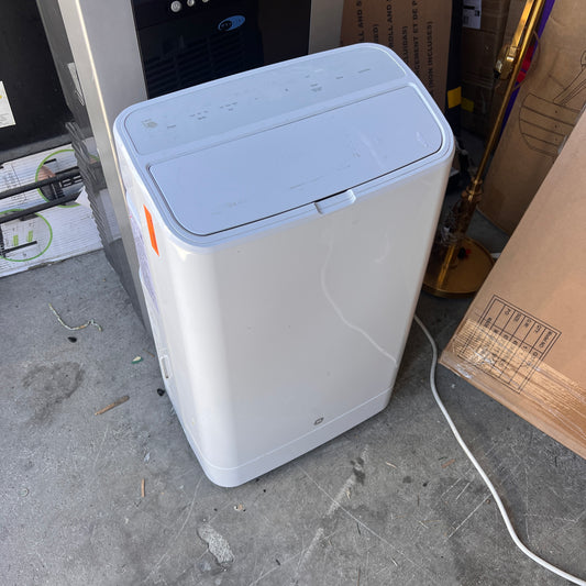GE - 450 Sq. Ft. 10,400 BTU Portable AC (used)