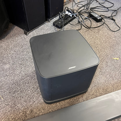 Bose 300 Soundbar w/ 500 Bass module
