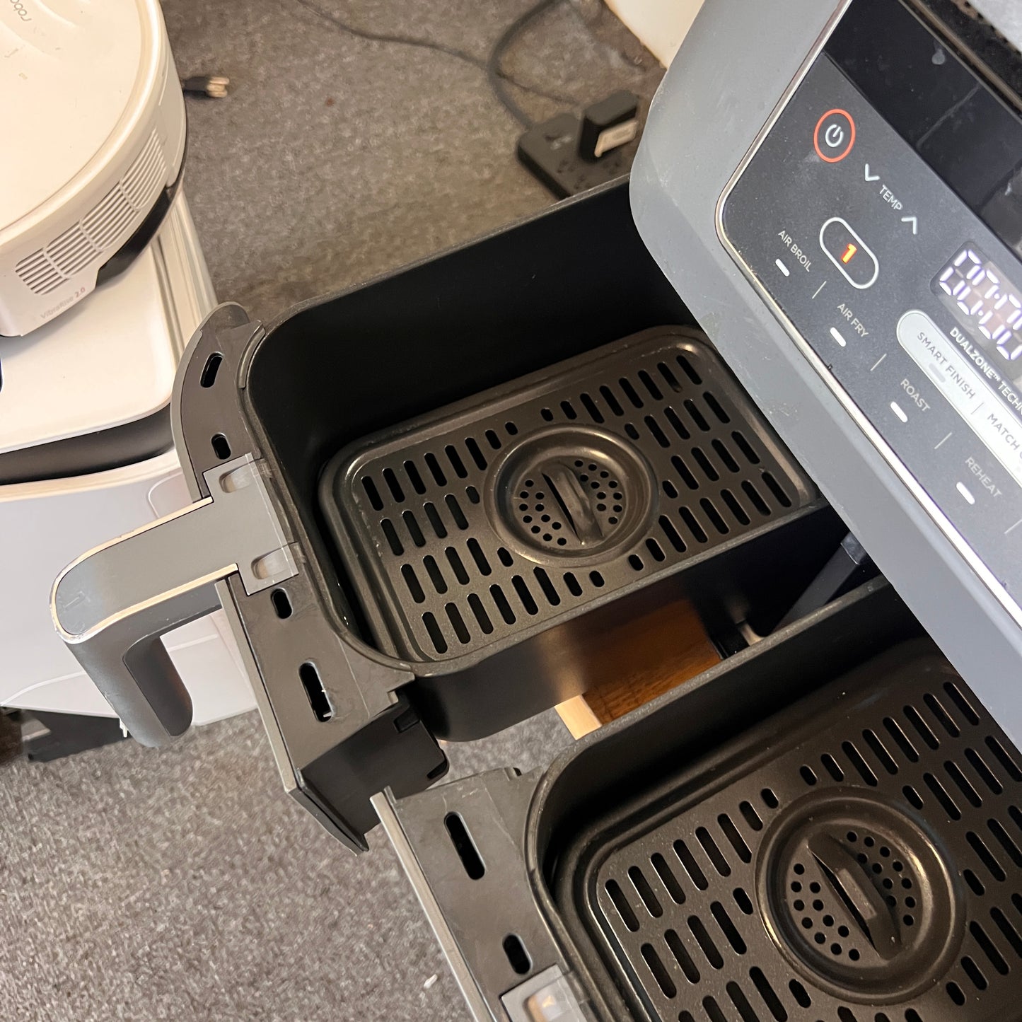 Ninja - Foodi 6-in-1 8qt 2-Basket Air Fryer DualZone - DZ201