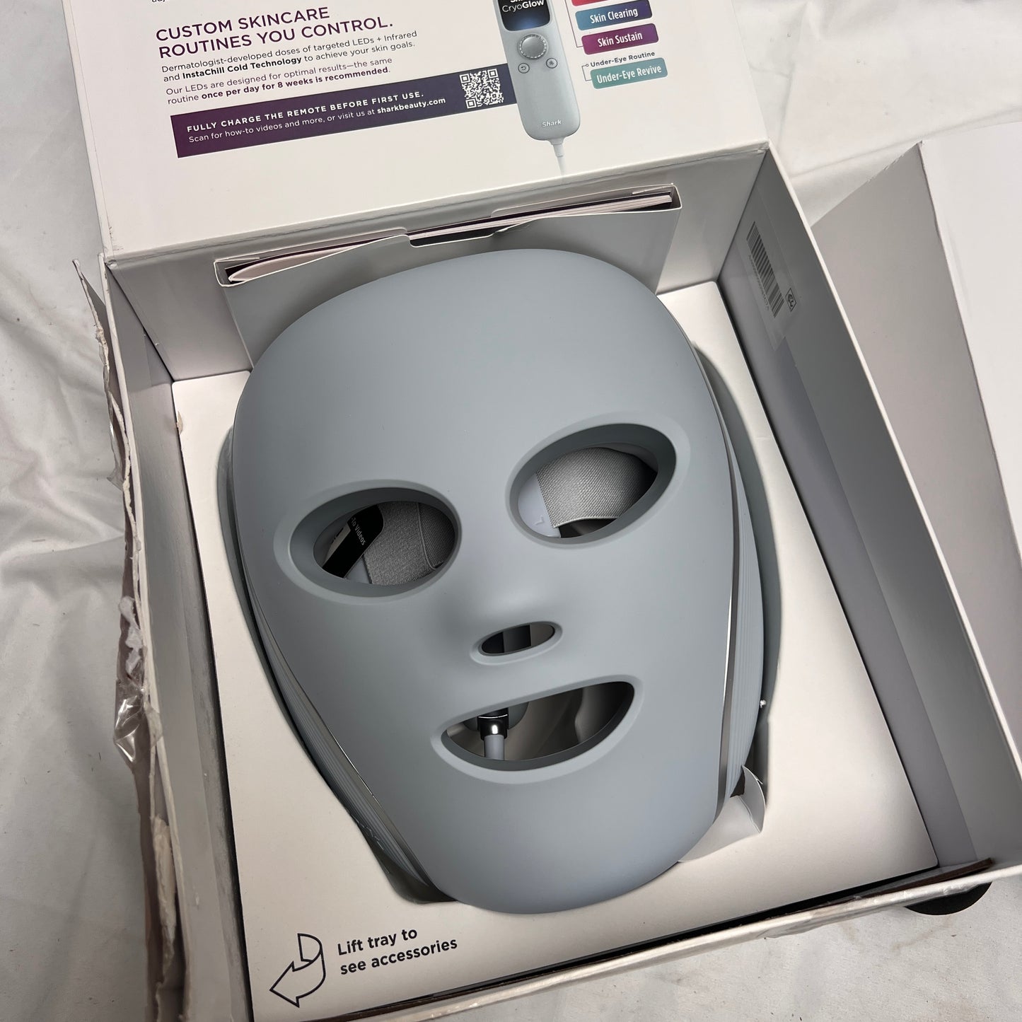 Shark - CryoGlow Cooling + LED Anti-Aging & Skin Clearing Face Mask