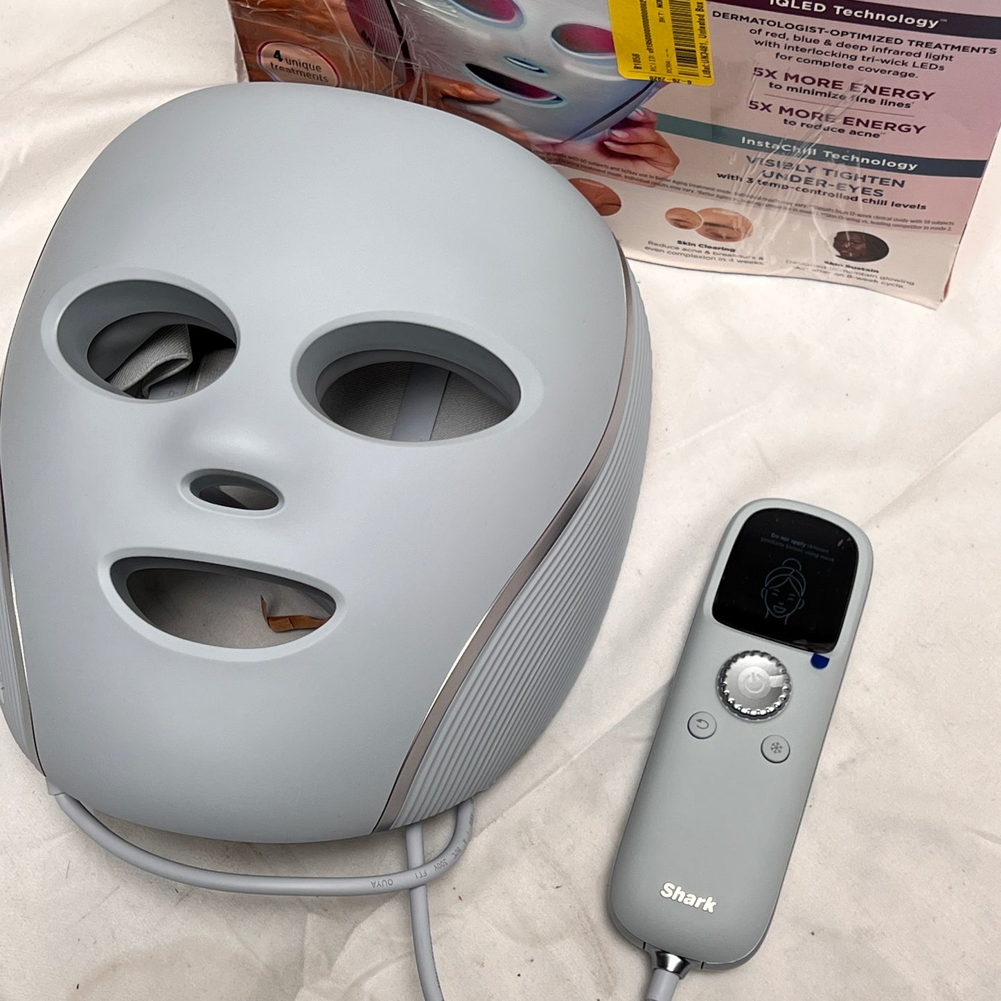 Shark - CryoGlow Cooling + LED Anti-Aging & Skin Clearing Face Mask