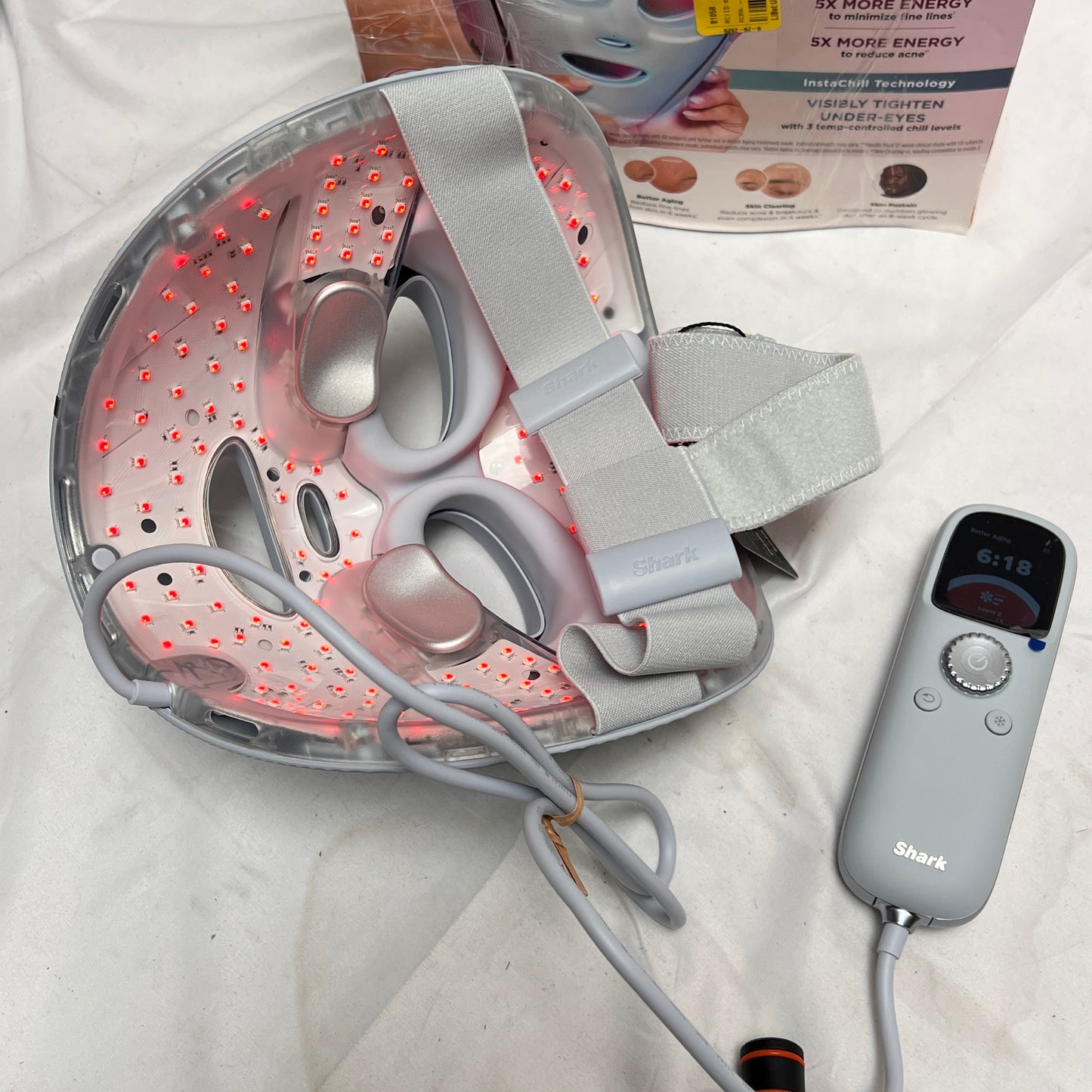 Shark - CryoGlow Cooling + LED Anti-Aging & Skin Clearing Face Mask