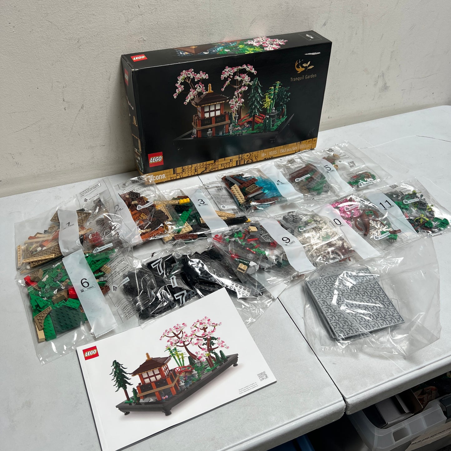 LEGO - Icons Tranquil Garden Adult Building Kit 10315