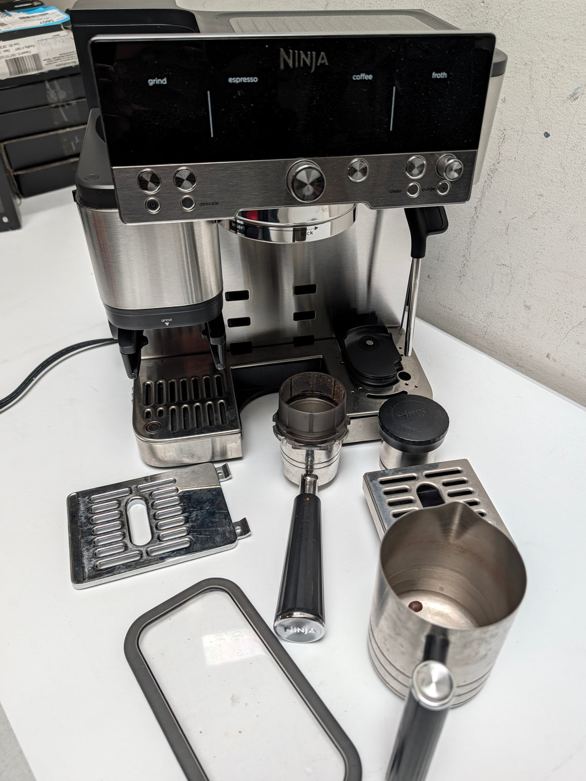 Ninja - Luxe Cafe Premier Series 3-in-1 Espresso Machine - ES601 (as is)
