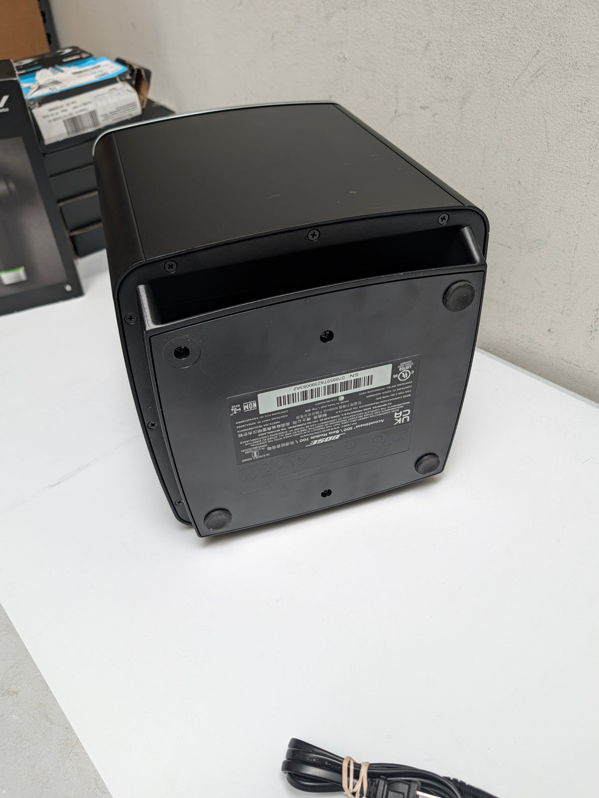 Bose Bass Module 700 Subwoofer – Black