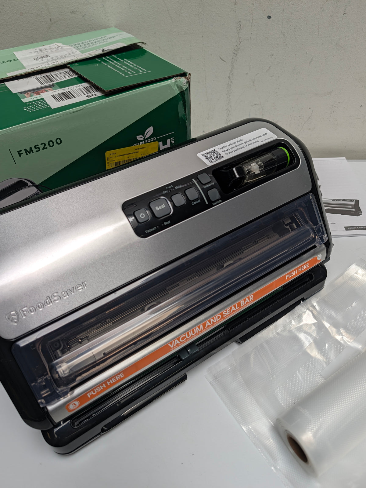 FoodSaver FM5200 2-in-1 Vacuum Sealer – New Open Box