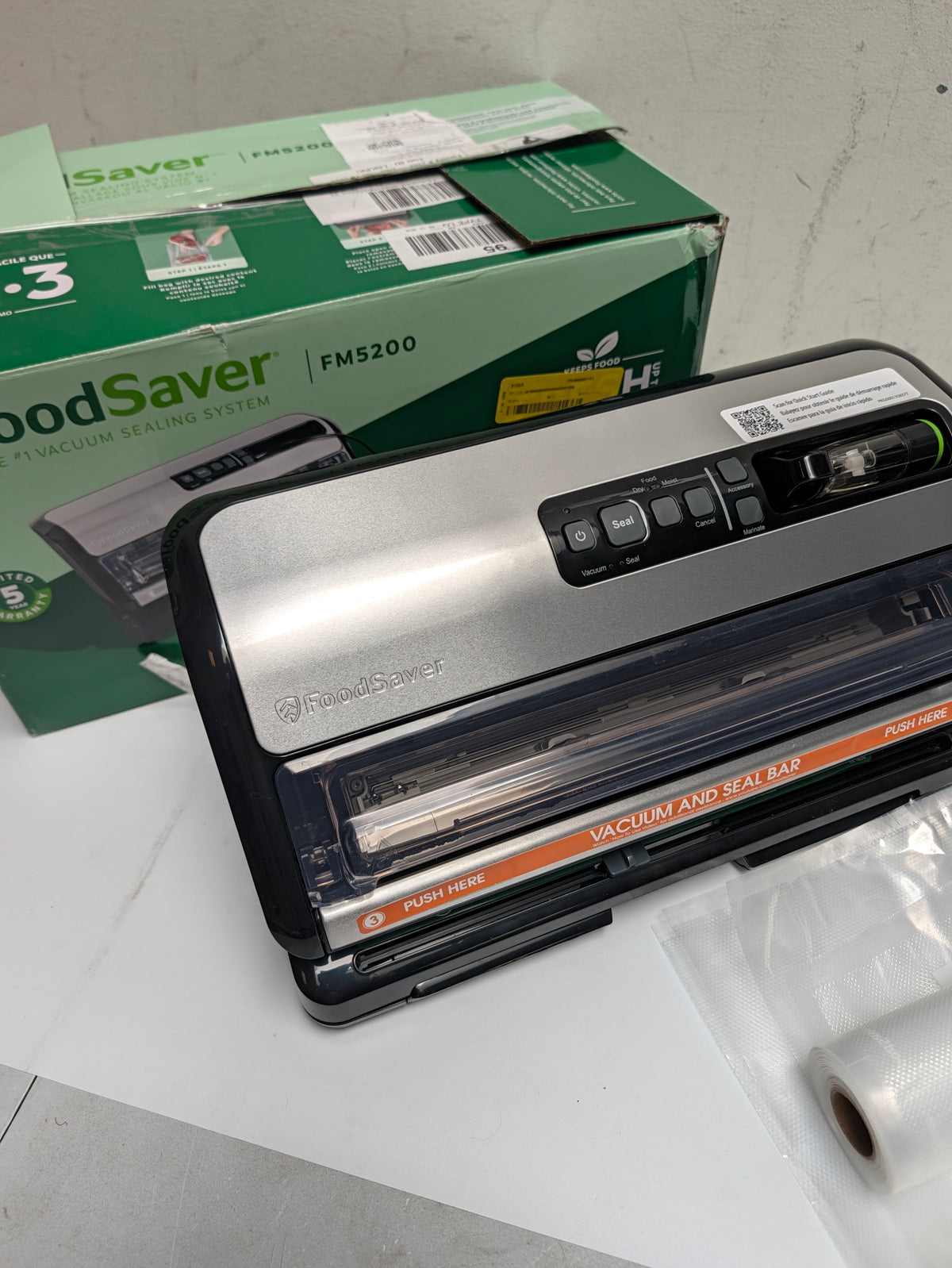 FoodSaver FM5200 2-in-1 Vacuum Sealer – New Open Box