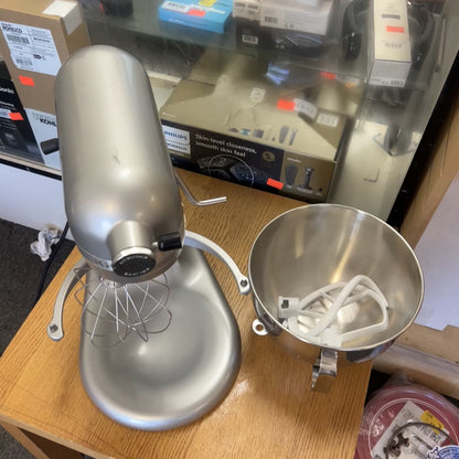 KitchenAid - 5.5 Quart Bowl-Lift Stand Mixer - Contour Silver
